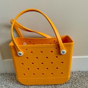 Beach tote